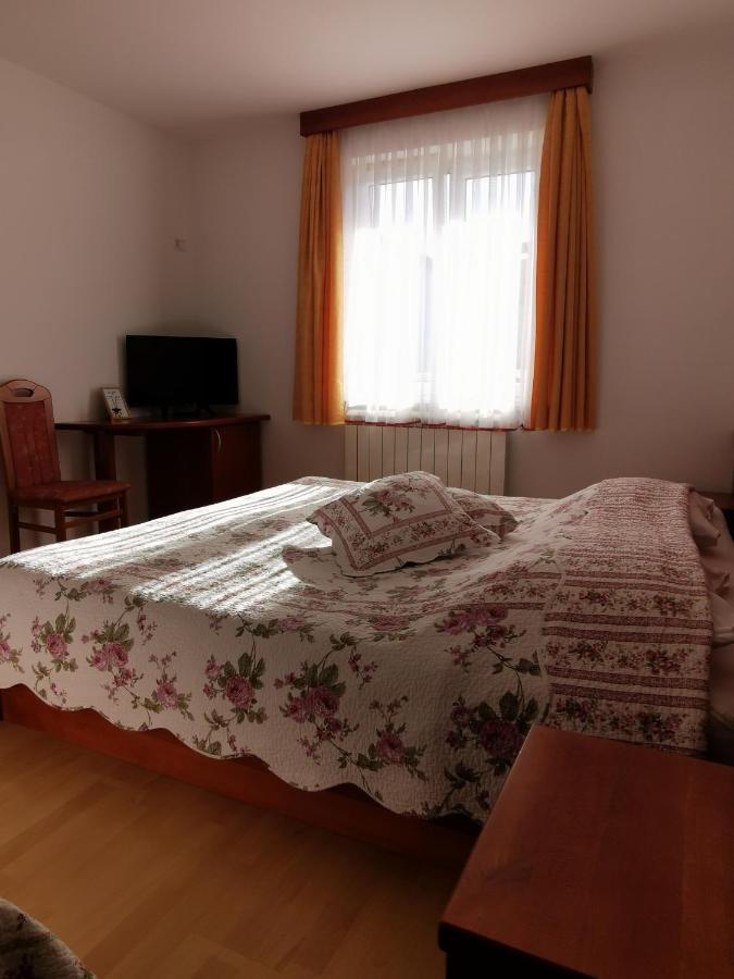 Farm Stay Pri Cepcovih Golac Exterior photo